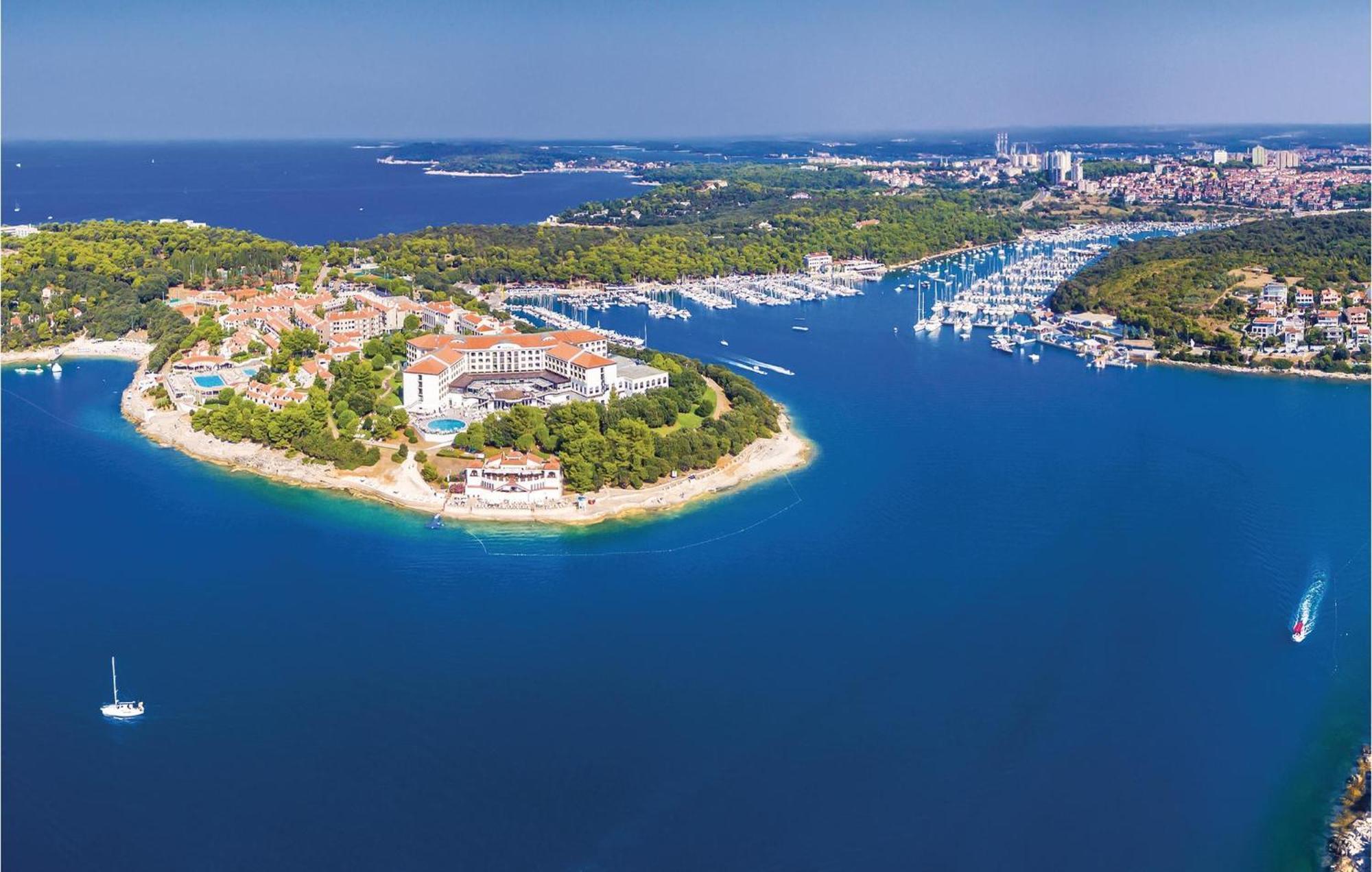 Awesome Apartment In Pula With Wifi Exterior foto
